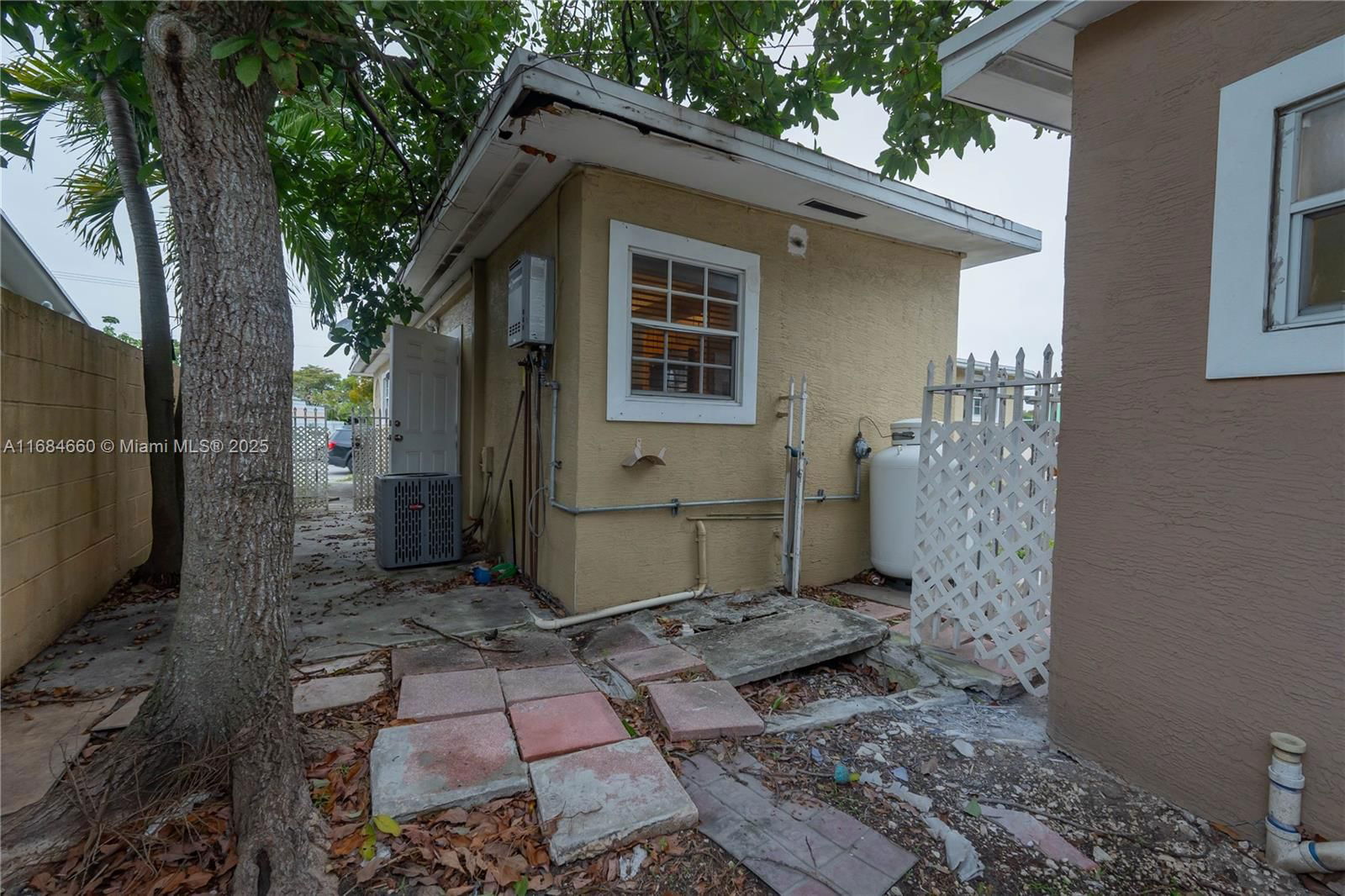 Real estate property located at 2250 103rd St, Miami-dade, Acme Gulfair, Miami, FL