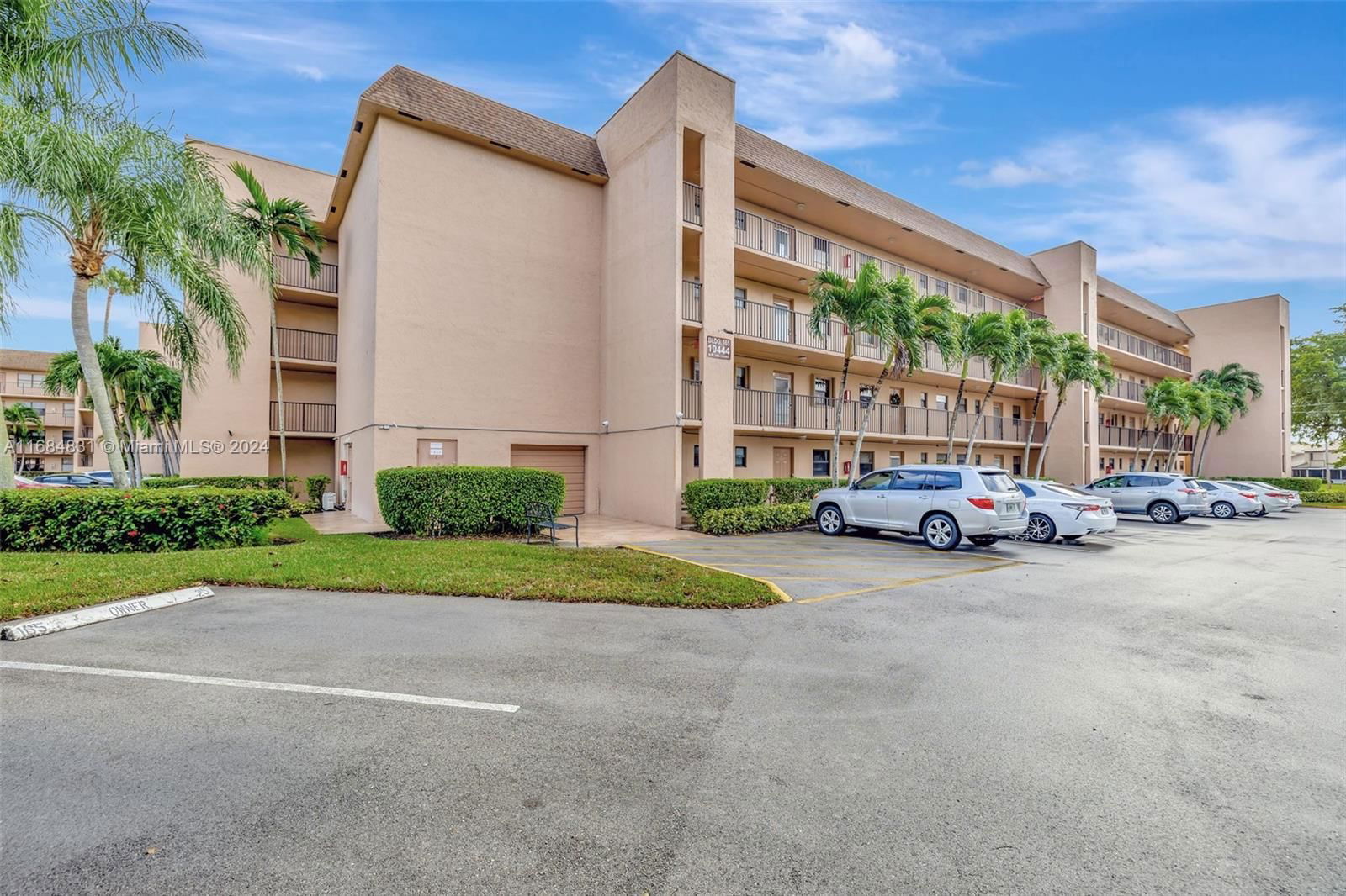 Real estate property located at 10444 30th Ct #310, Broward, SUNRISE LAKES 165 CONDO, Sunrise, FL