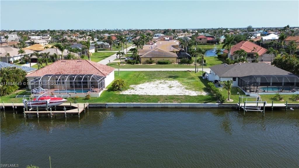 Real estate property located at 2203 52nd Street, Lee, Cape Coral, Cape Coral, FL