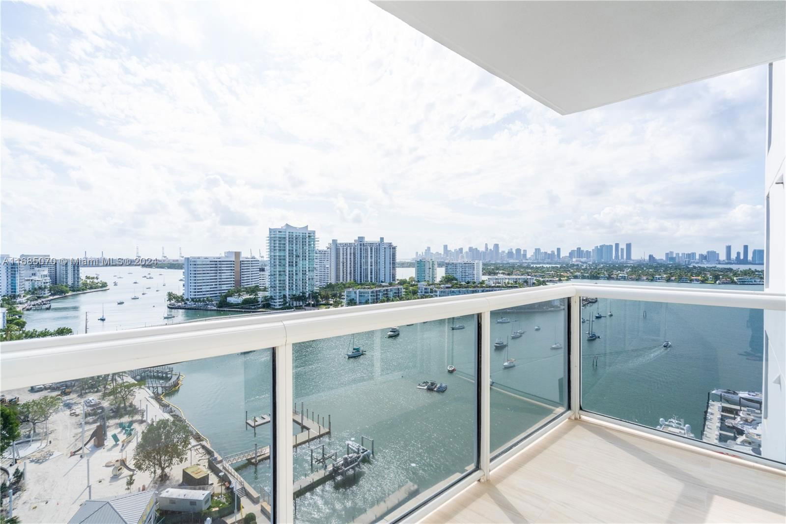 Real estate property located at 1800 Sunset Harbour Dr 1902/4 Dr #1902/4, Miami-Dade, SUNSET HARBOUR SOUTH COND, Miami Beach, FL