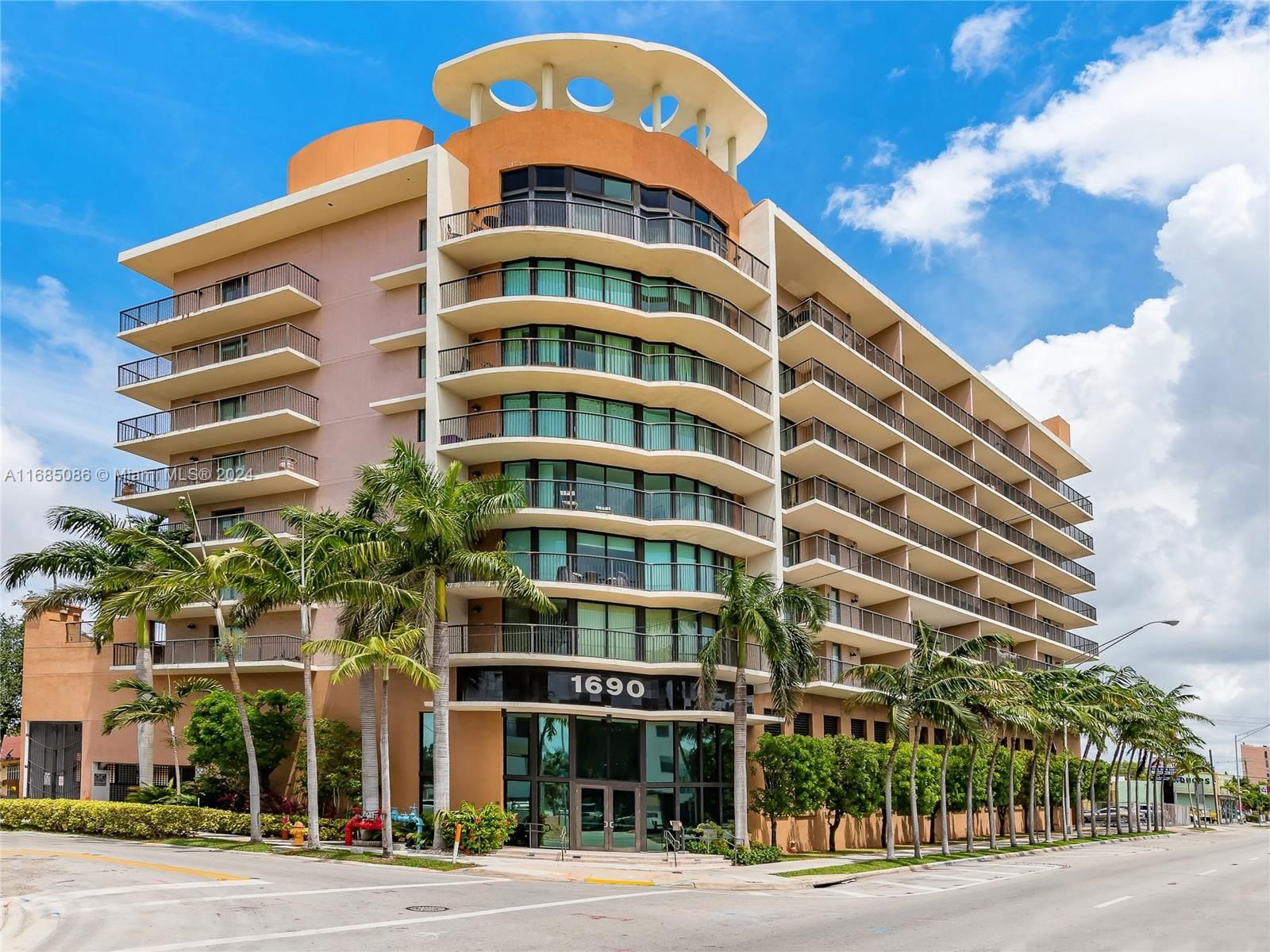 Real estate property located at 1690 27th Ave #802, Miami-Dade, CORAL POINTE CONDO, Miami, FL