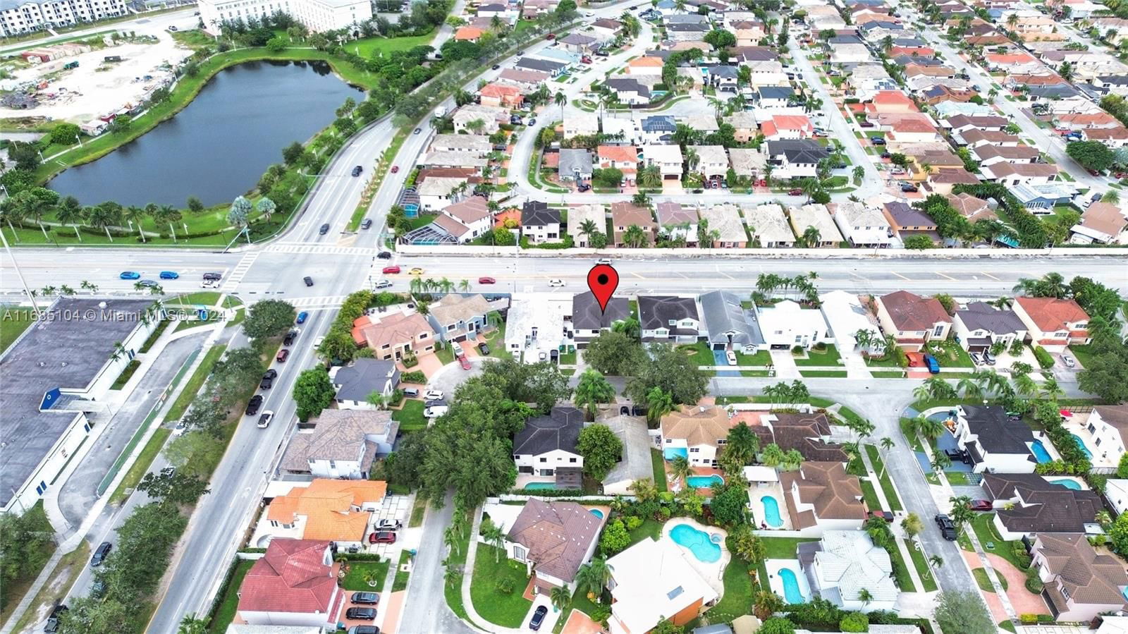 Real estate property located at 15623 96th Ter, Miami-Dade, WEITZER HAMMOCKS HOMES SE, Miami, FL