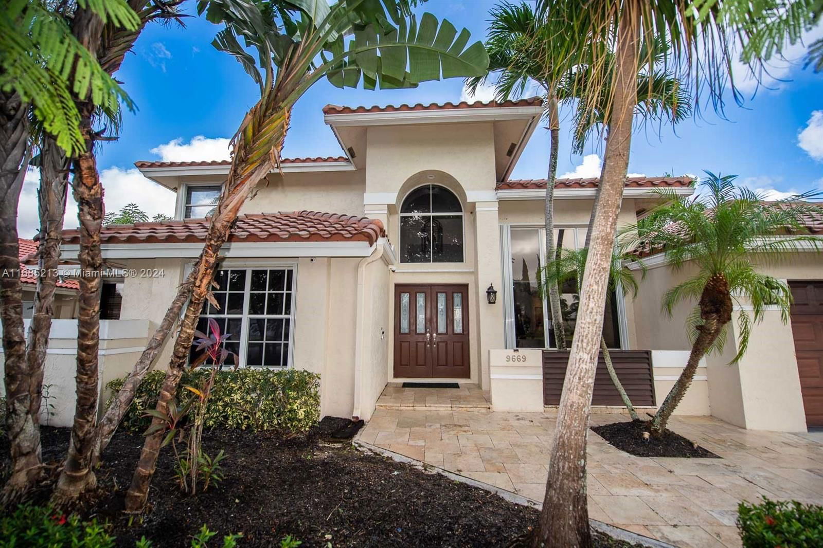 Real estate property located at 9669 Carousel Cir N, Palm Beach, WEST BOCA LAKE, Boca Raton, FL