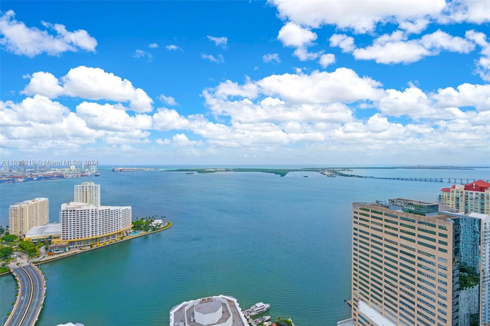 Real estate property located at 950 Brickell Bay Dr #4510, Miami-Dade, THE PLAZA 851 BRICKELL CO, Miami, FL