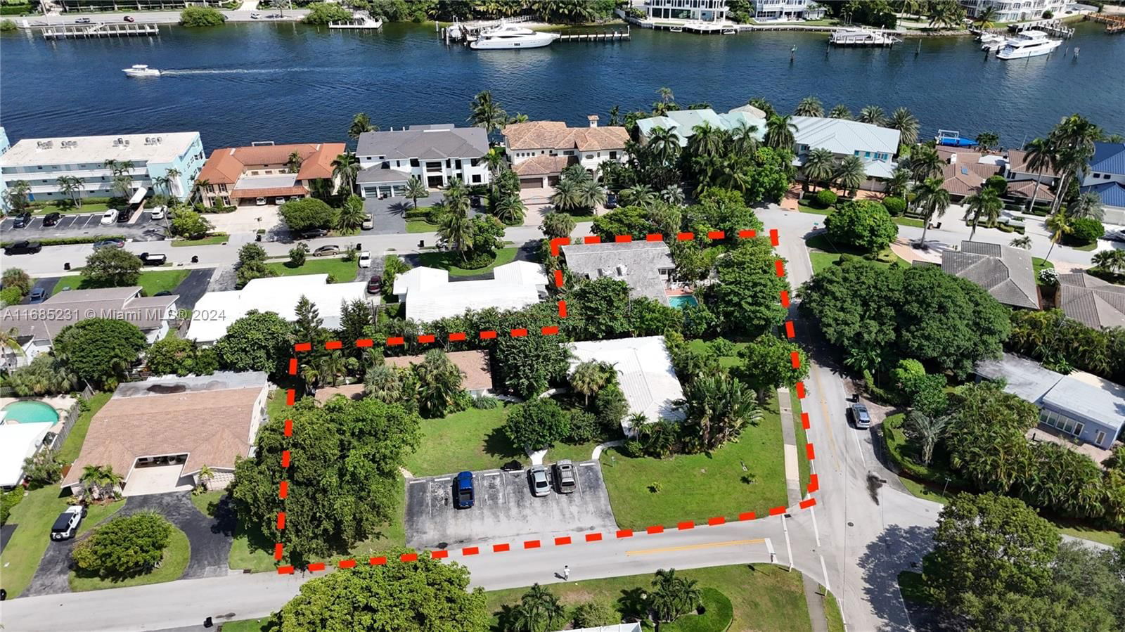 Real estate property located at 2713 30th Ave, Broward, Lighthouse Point, FL