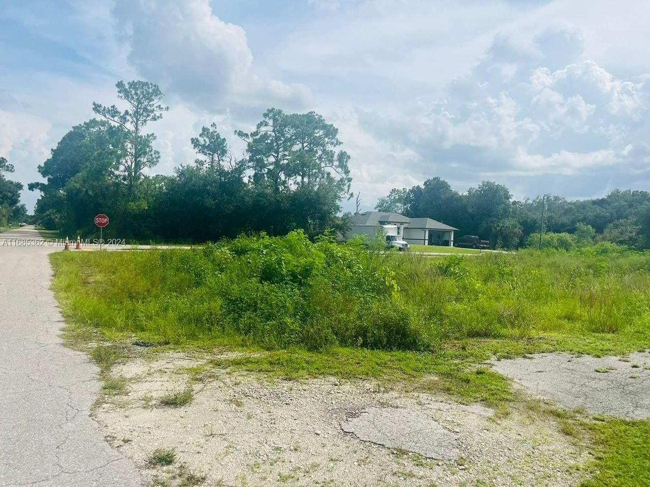 Real estate property located at 805 6 st, Lee, LEHIGH ACRES UNIT 9 BLK 26, Lehigh Acres, FL