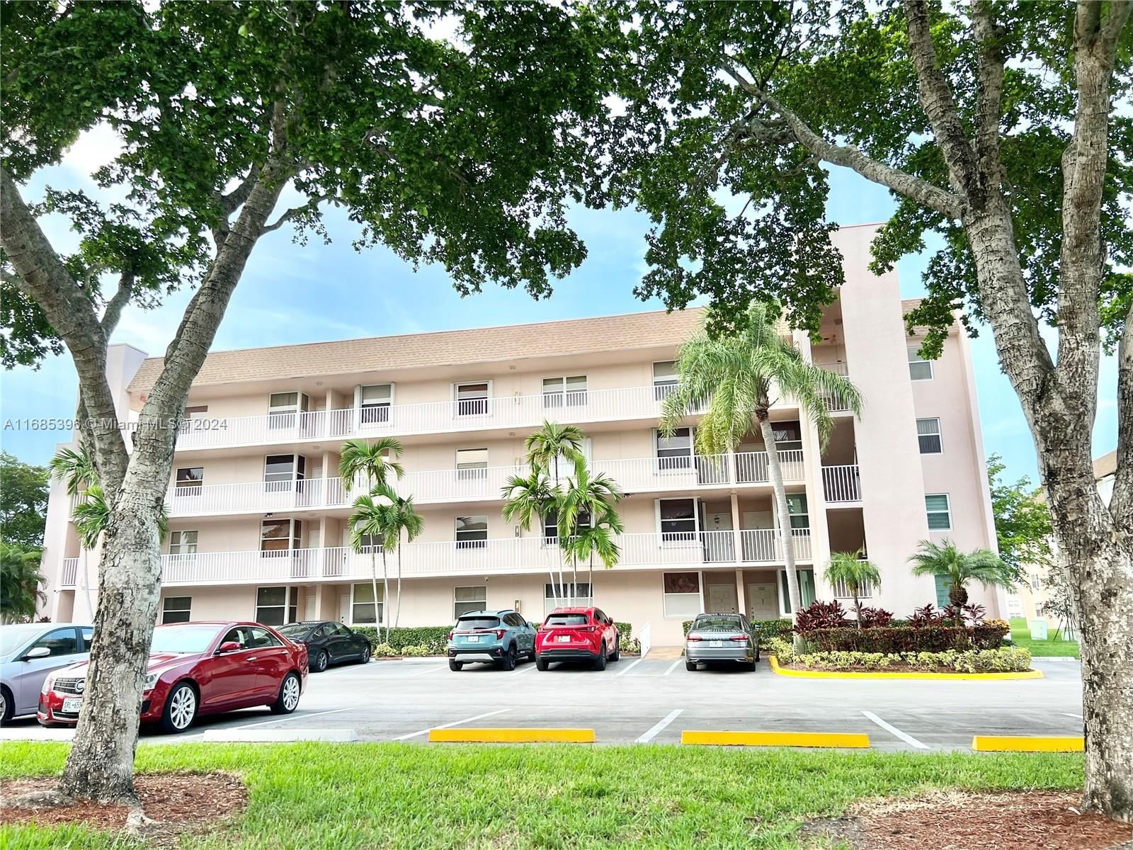 Real estate property located at 2524 104th Ave #409, Broward, SUNRISE LAKES 186 CONDO, Sunrise, FL