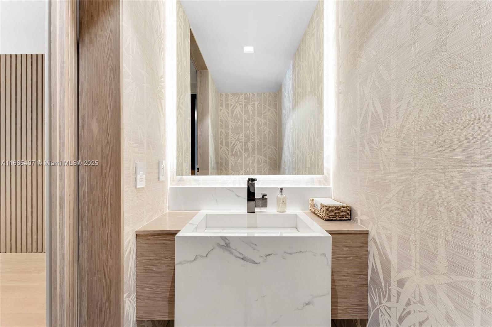 Real estate property located at 7917 Fisher Island Dr #7917, Miami-dade, Fisher Island, Miami Beach, FL