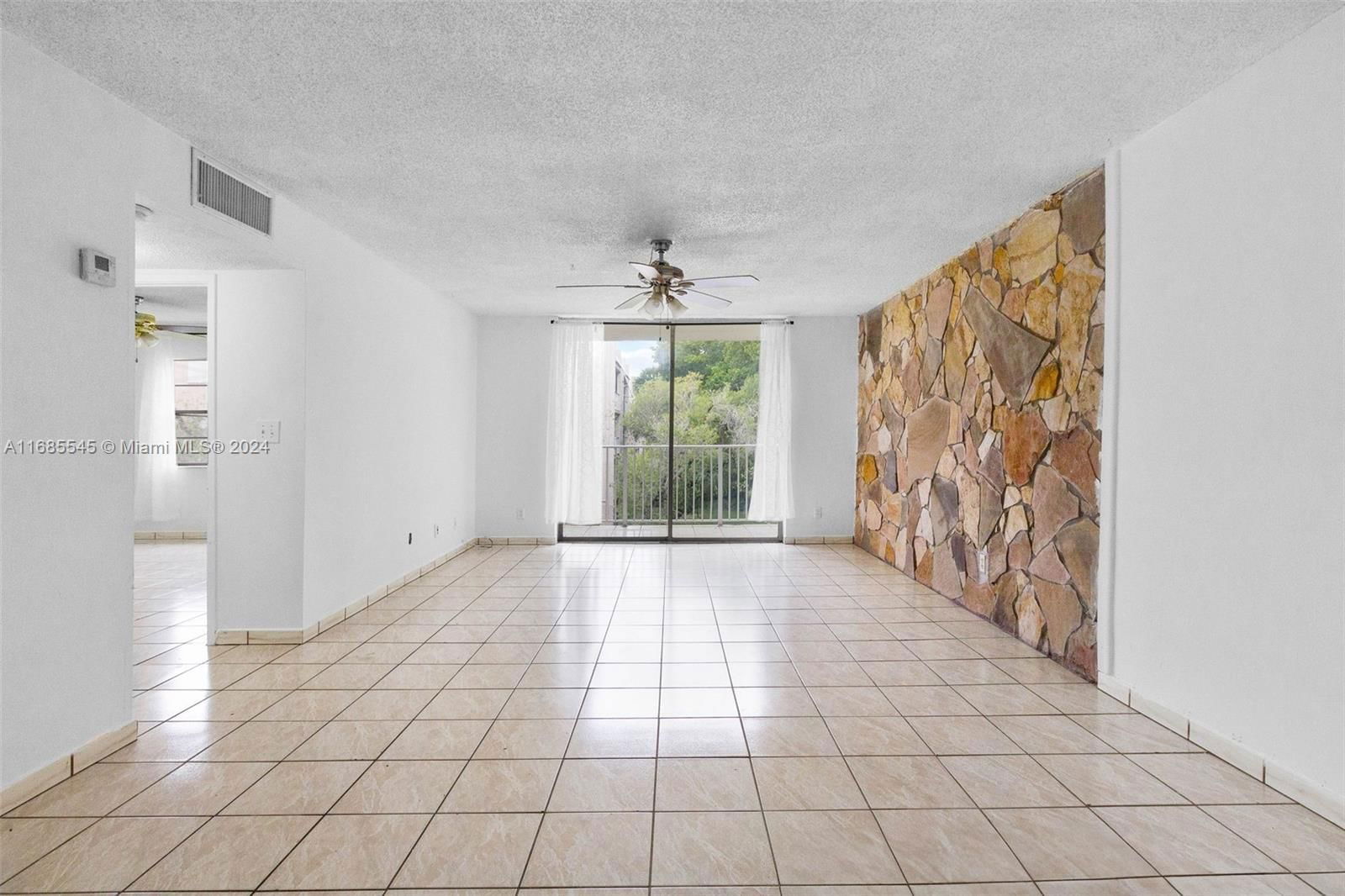 Real estate property located at 8405 8th St #310, Miami-Dade, SUMMIT CHASE CONDO, Miami, FL