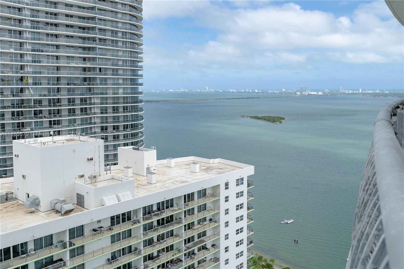 Real estate property located at 1750 Bayshore Dr #4411, Miami-Dade, OPERA TOWER CONDO, Miami, FL