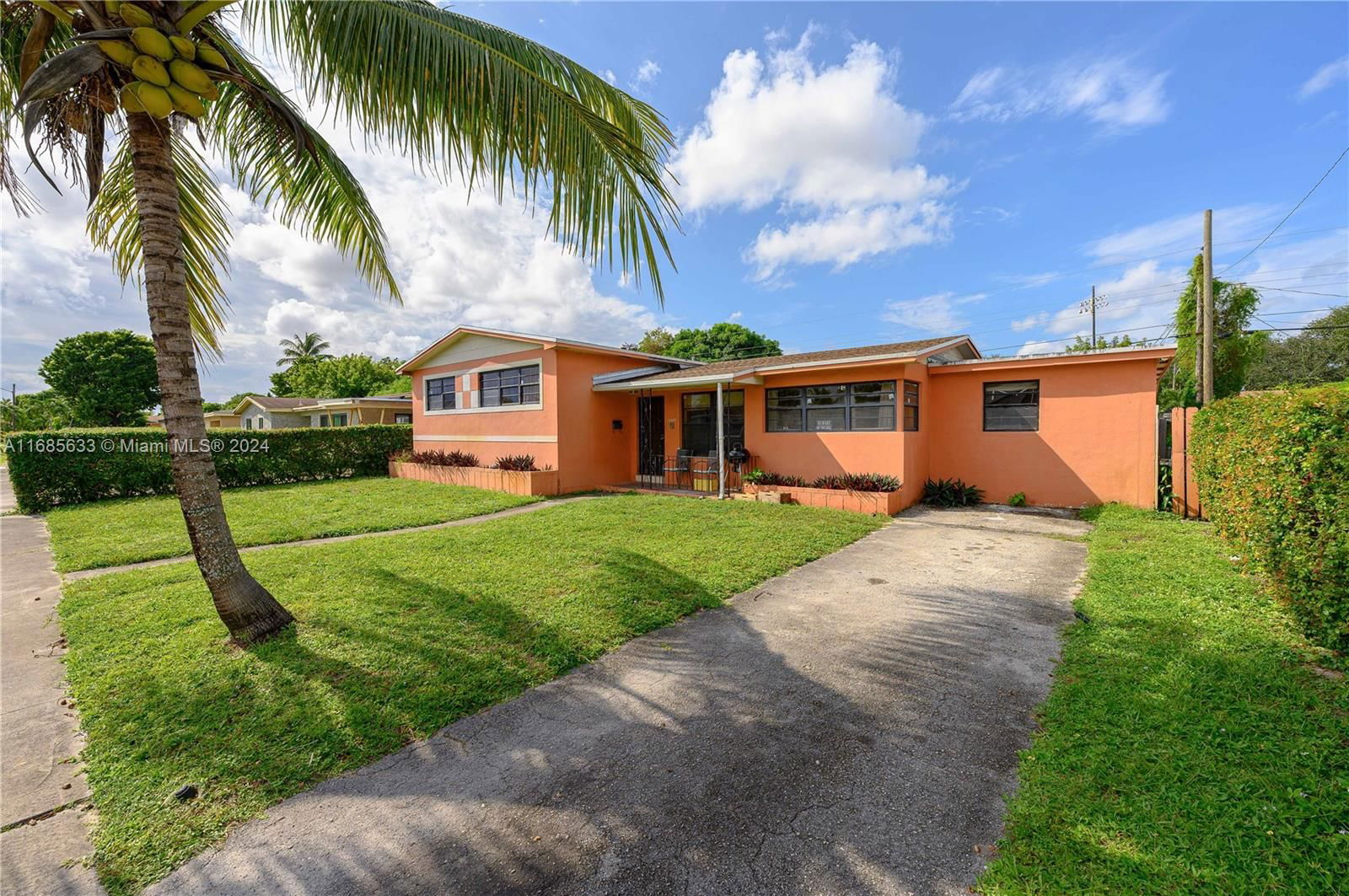 Real estate property located at 17800 14th Pl, Miami-Dade, SCOTT LAKE MANOR SEC 5, Miami Gardens, FL