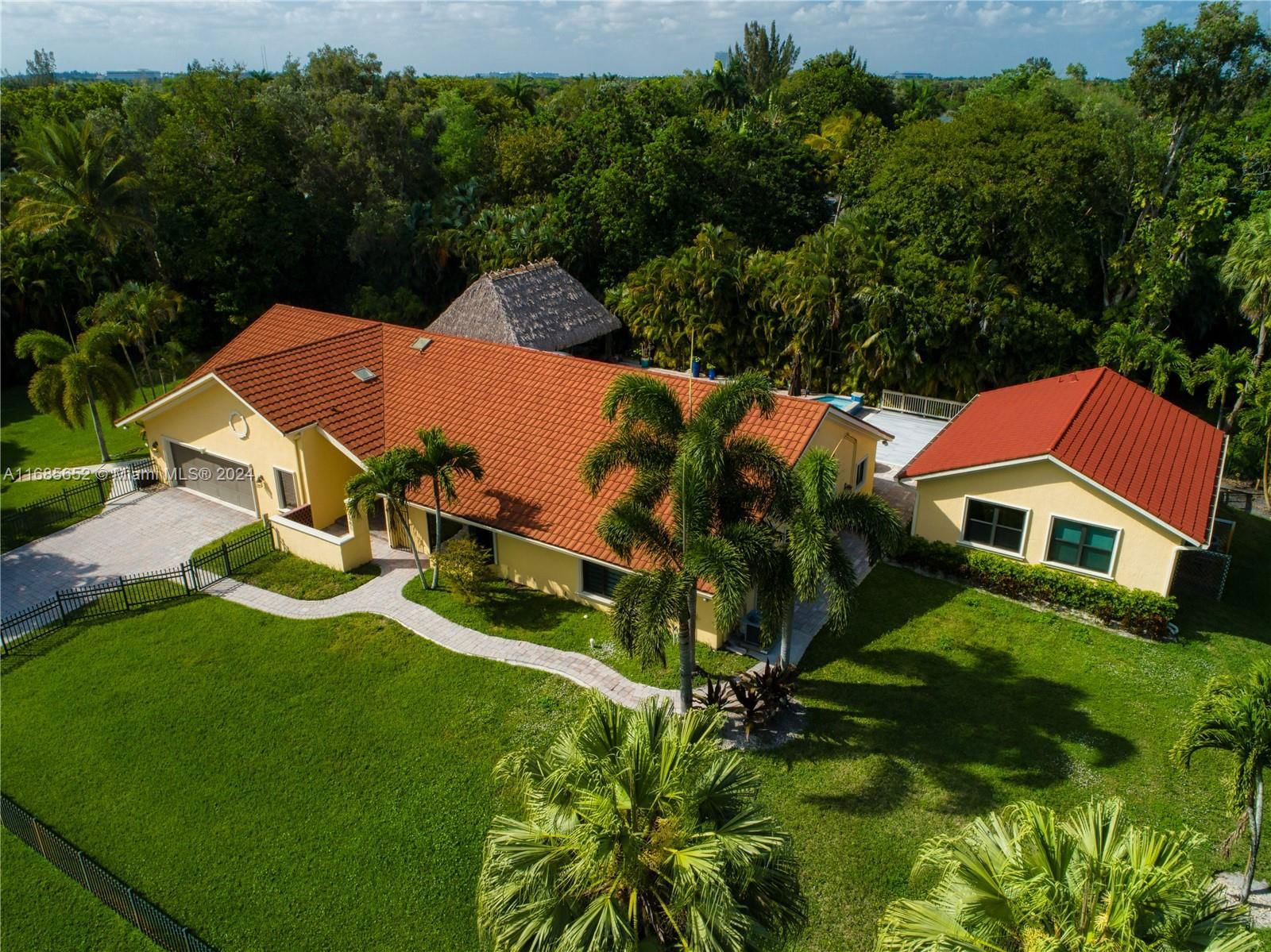 Real estate property located at 12351 2nd St, Broward, PLANTATION ACRES, Plantation, FL