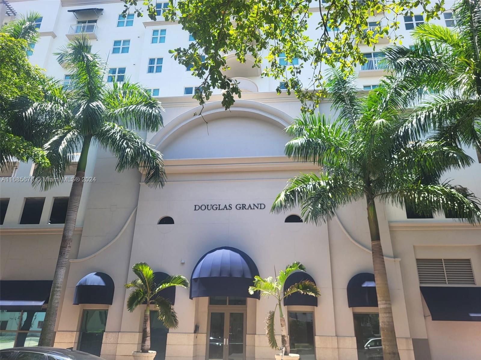 Real estate property located at 50 Menores Ave #725, Miami-Dade, DOUGLAS GRAND CONDO, Coral Gables, FL