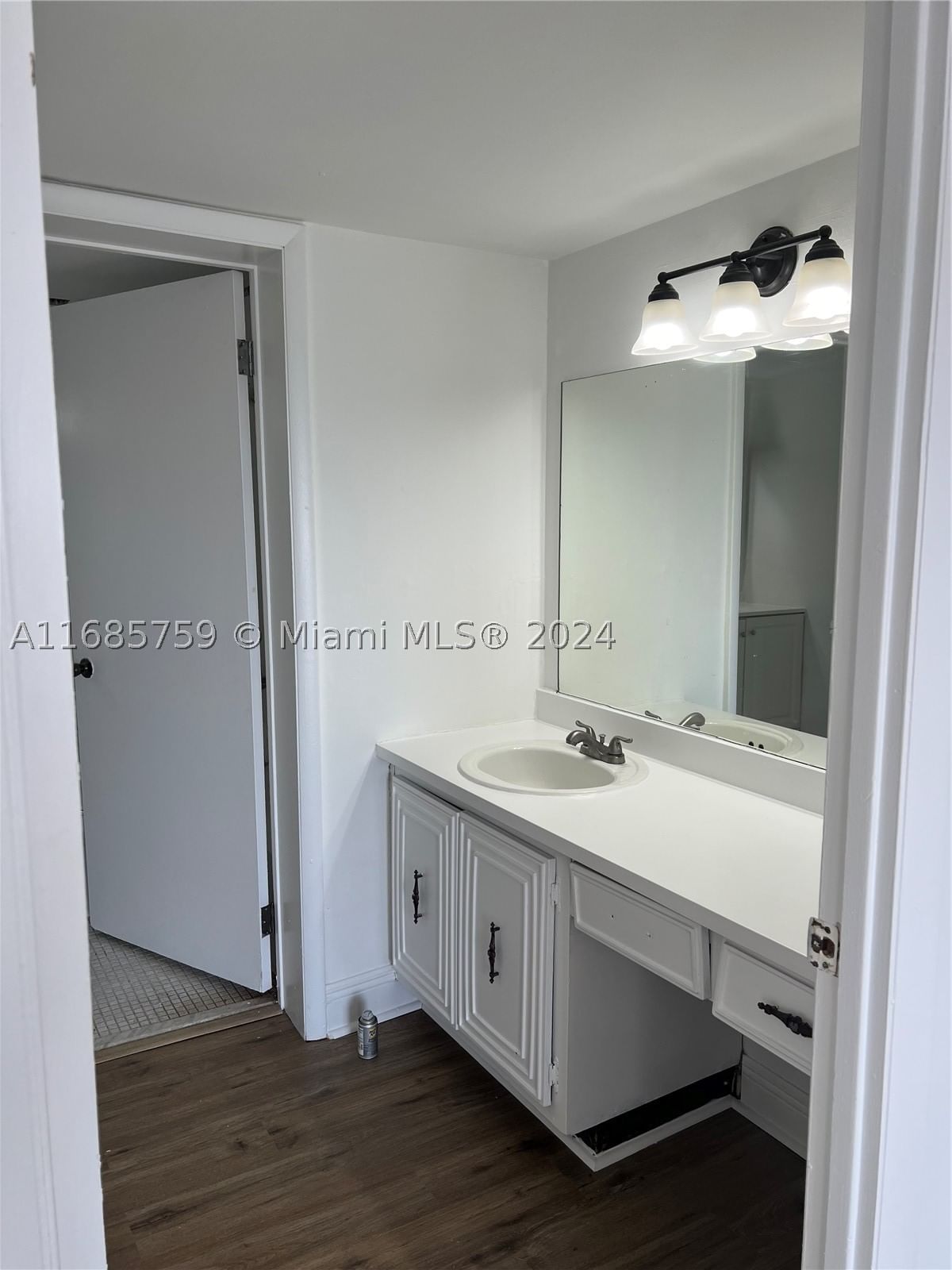 Real estate property located at 498 165th St Rd D-607, Miami-dade, Montecarlo Condo, Miami, FL