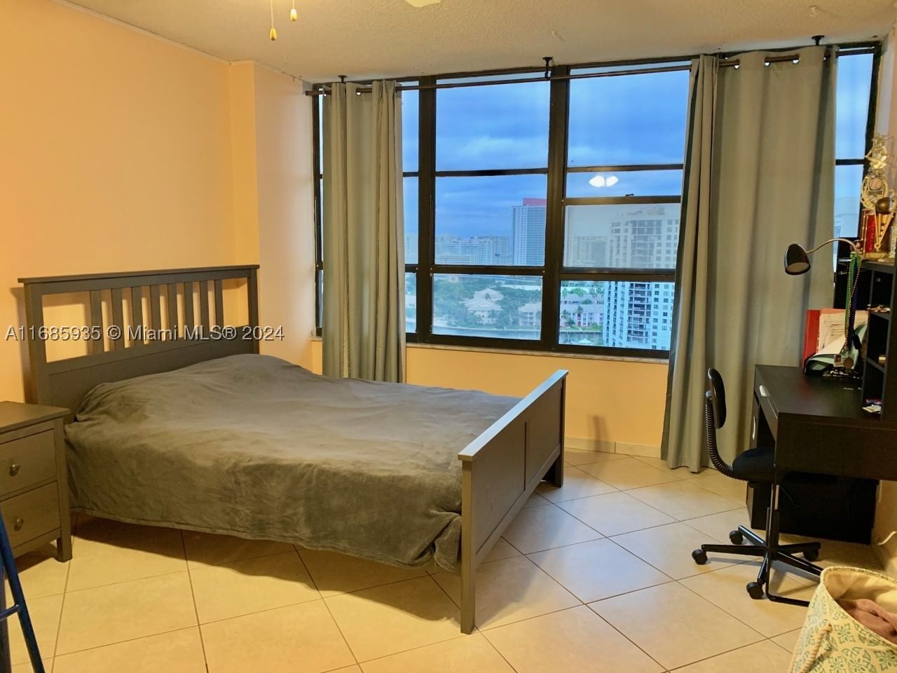 Real estate property located at 600 Three Islands Blvd #1817, Broward, Olympus Condo Phase, Hallandale Beach, FL