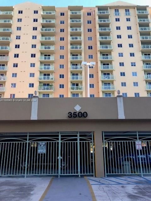 Real estate property located at 3500 Coral Way #1004, Miami-Dade, CORAL PLAZA OF MIAMI COND, Miami, FL