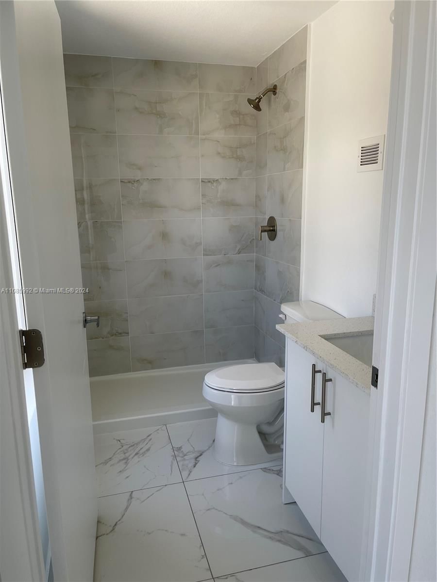 Real estate property located at 25868 144th Ave #25868, Miami-dade, Paradise One Pb 175-084 T-, Homestead, FL