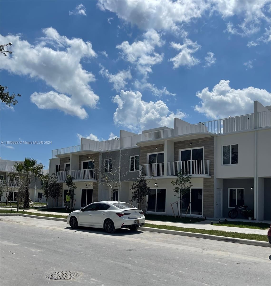 Real estate property located at 25868 144th Ave #25868, Miami-dade, Paradise One Pb 175-084 T-, Homestead, FL