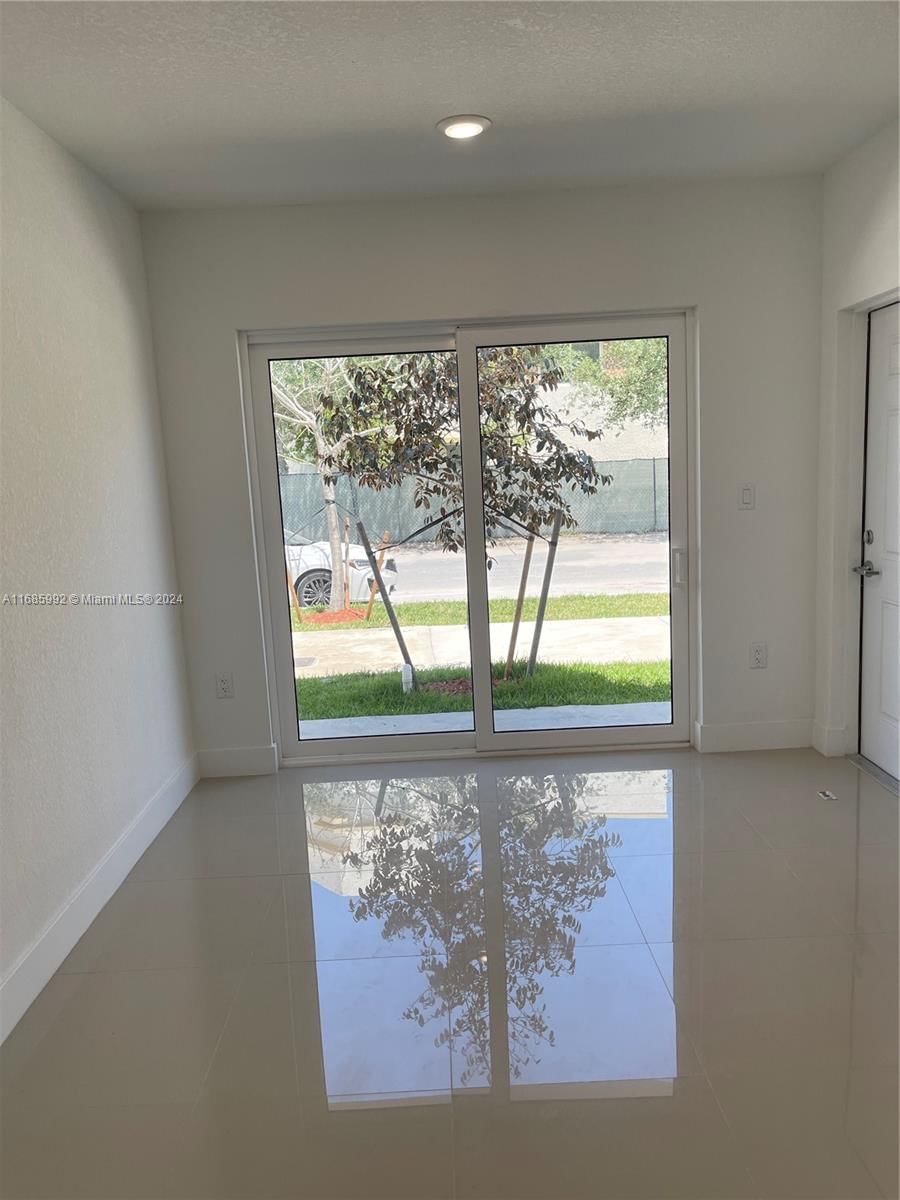 Real estate property located at 25868 144th Ave #25868, Miami-dade, Paradise One Pb 175-084 T-, Homestead, FL