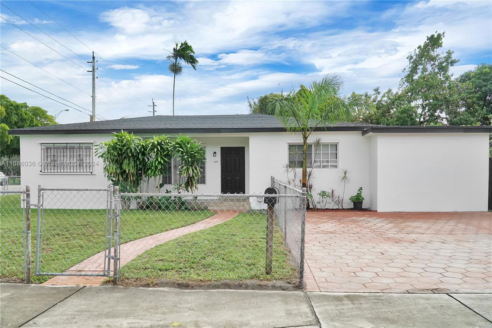 Real estate property located at 590 159th St, Miami-Dade, BREEZESWEPT HEIGHTS 1ST A, Miami, FL