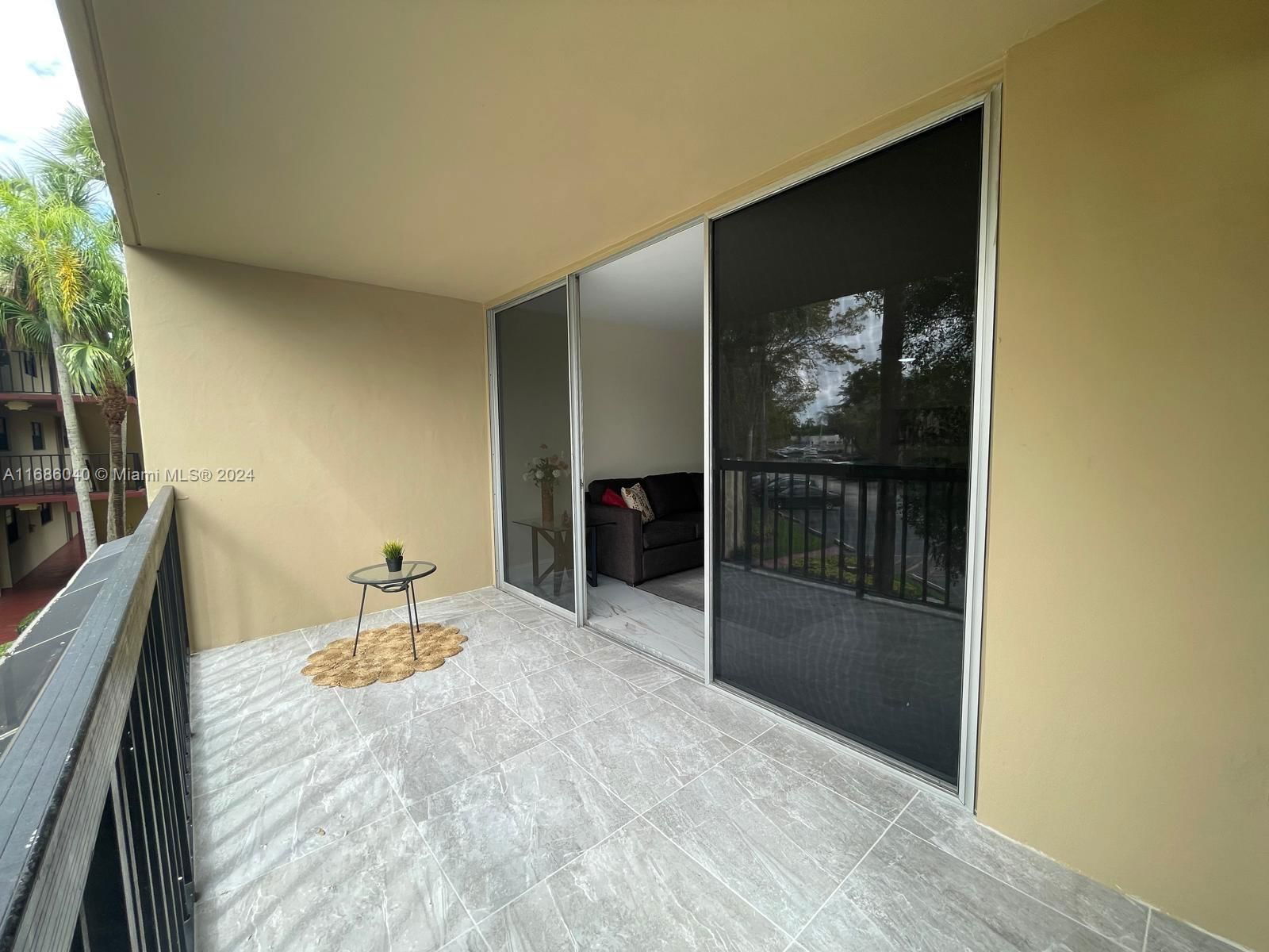 Real estate property located at 10845 112th Ave #202, Miami-Dade, GARDENS OF KENDALL SO CON, Miami, FL