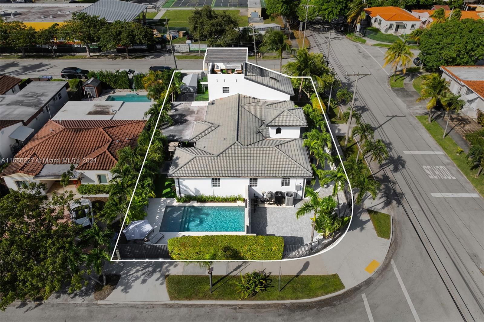 Real estate property located at 2640 24th Ave, Miami-Dade, SILVER BLUFF EST SEC C, Miami, FL