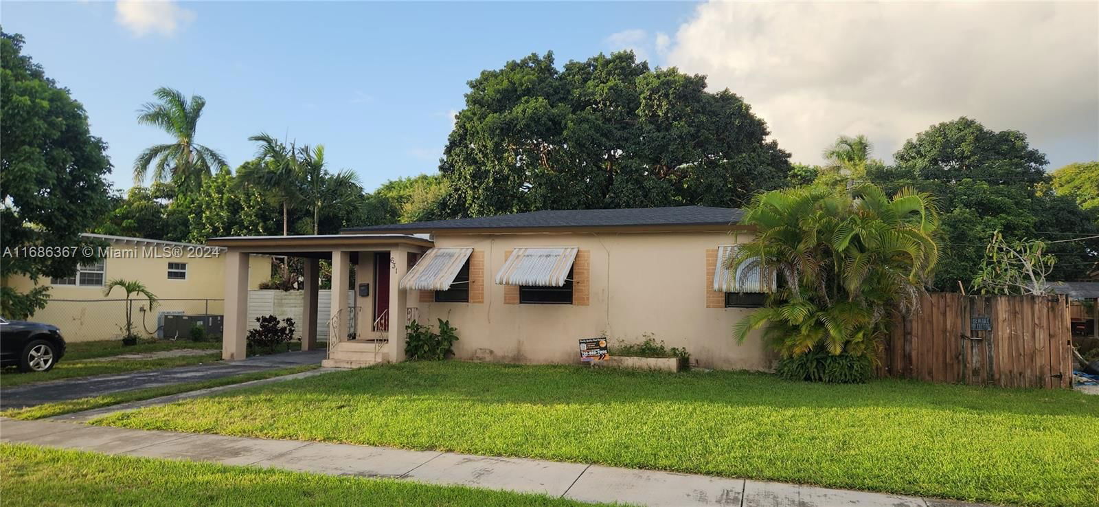 Real estate property located at 631 14th St, Miami-Dade, ROSE-WOOD AMD, Homestead, FL