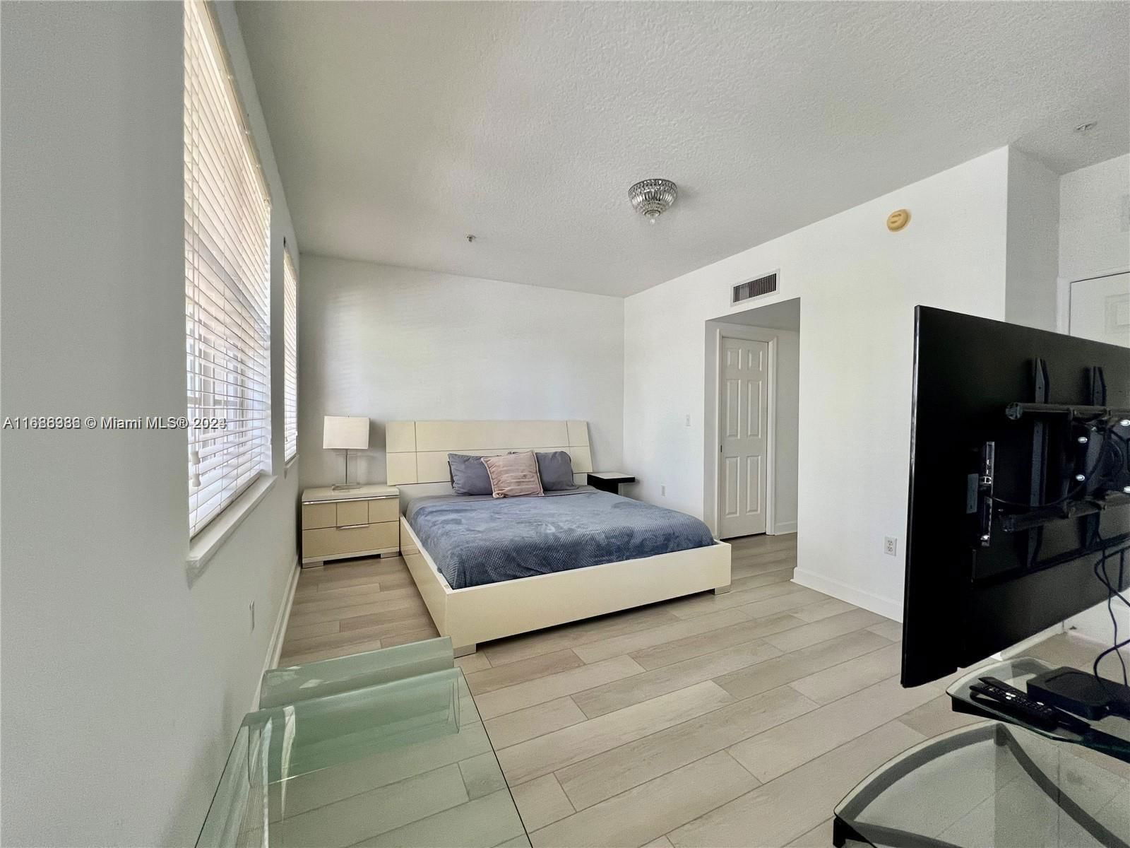 Real estate property located at 2065 Ocean Dr TH1, Broward, 2080 Ocean Drive Condo, Hallandale Beach, FL