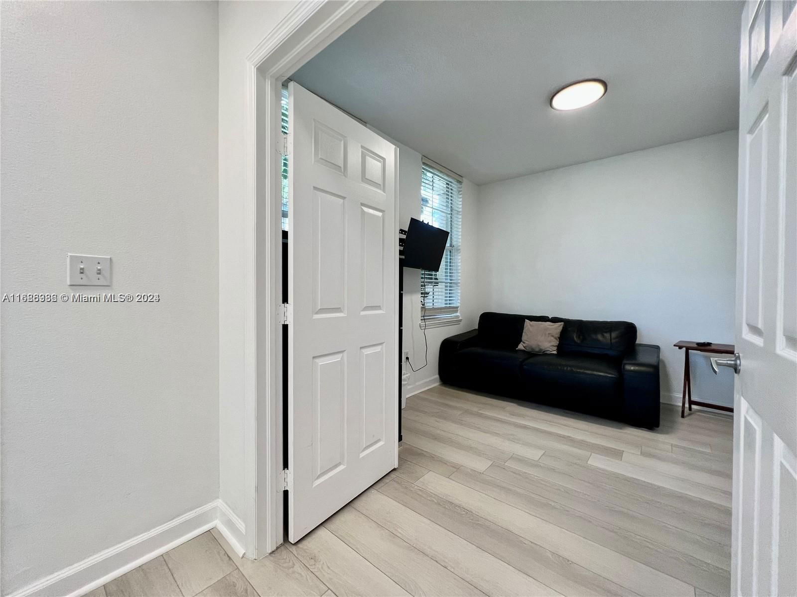 Real estate property located at 2065 Ocean Dr TH1, Broward, 2080 Ocean Drive Condo, Hallandale Beach, FL