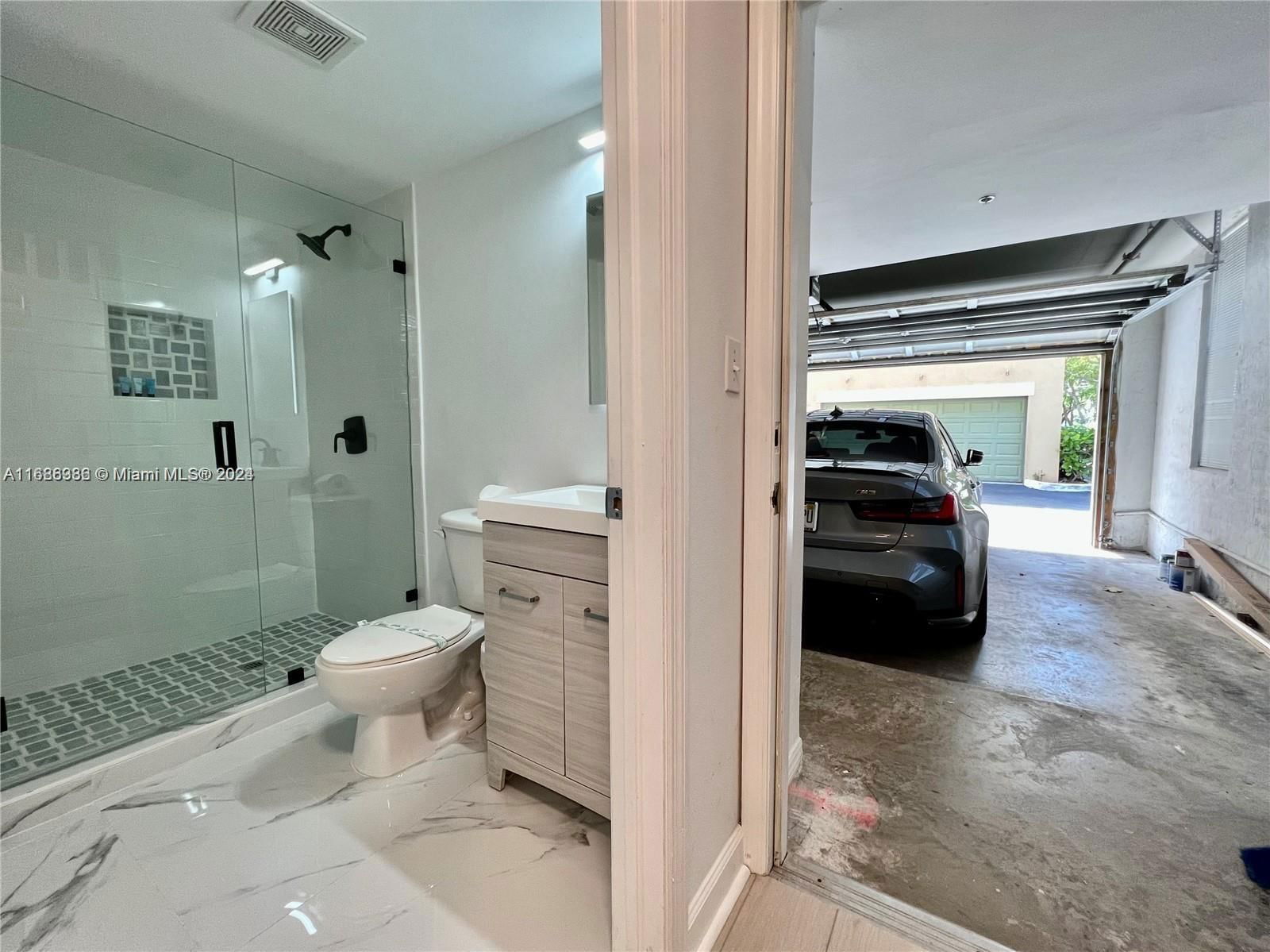 Real estate property located at 2065 Ocean Dr TH1, Broward, 2080 Ocean Drive Condo, Hallandale Beach, FL