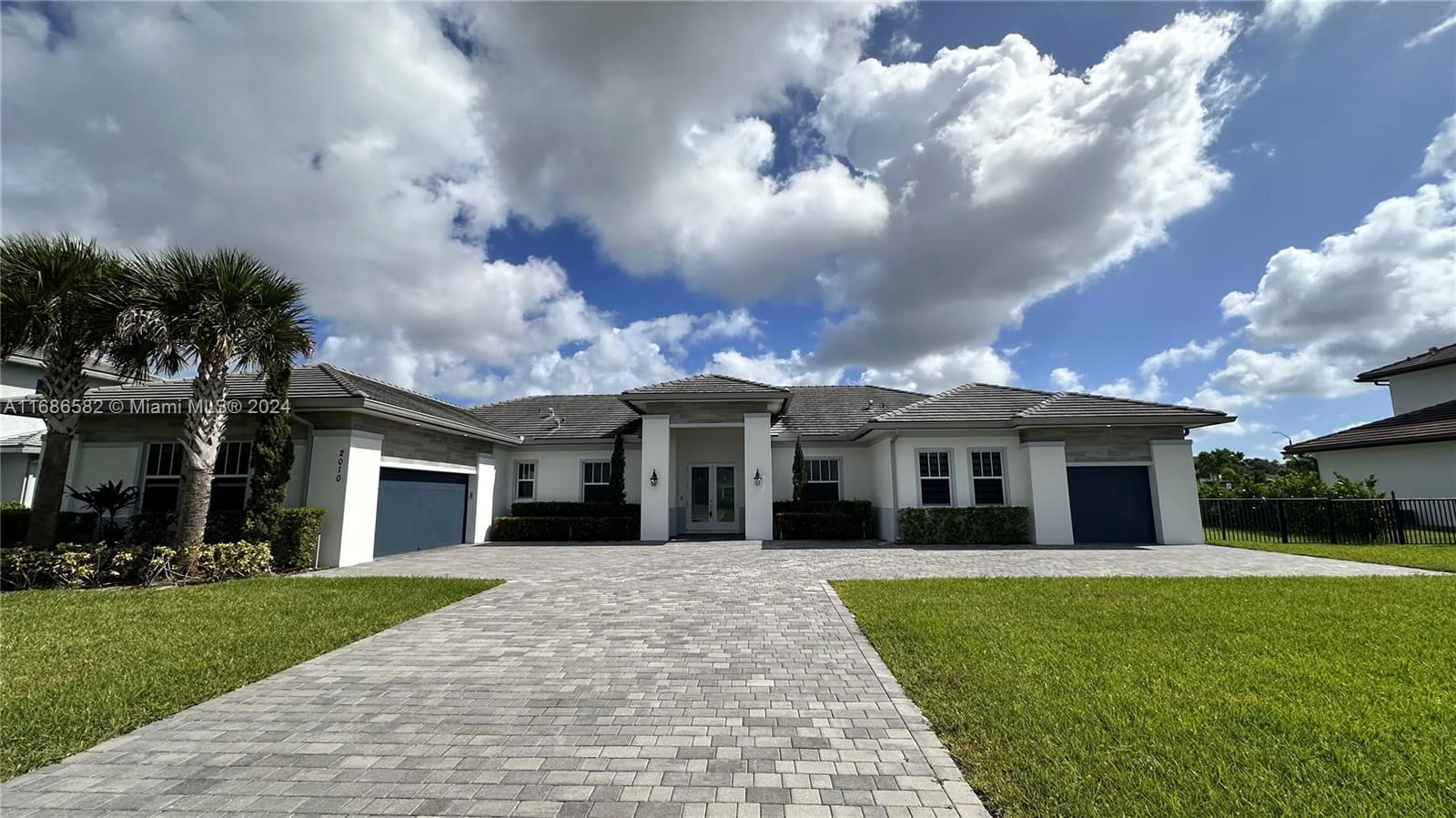 Real estate property located at 2010 Meadows Dr, Broward, SIERRA ESTATES, Davie, FL