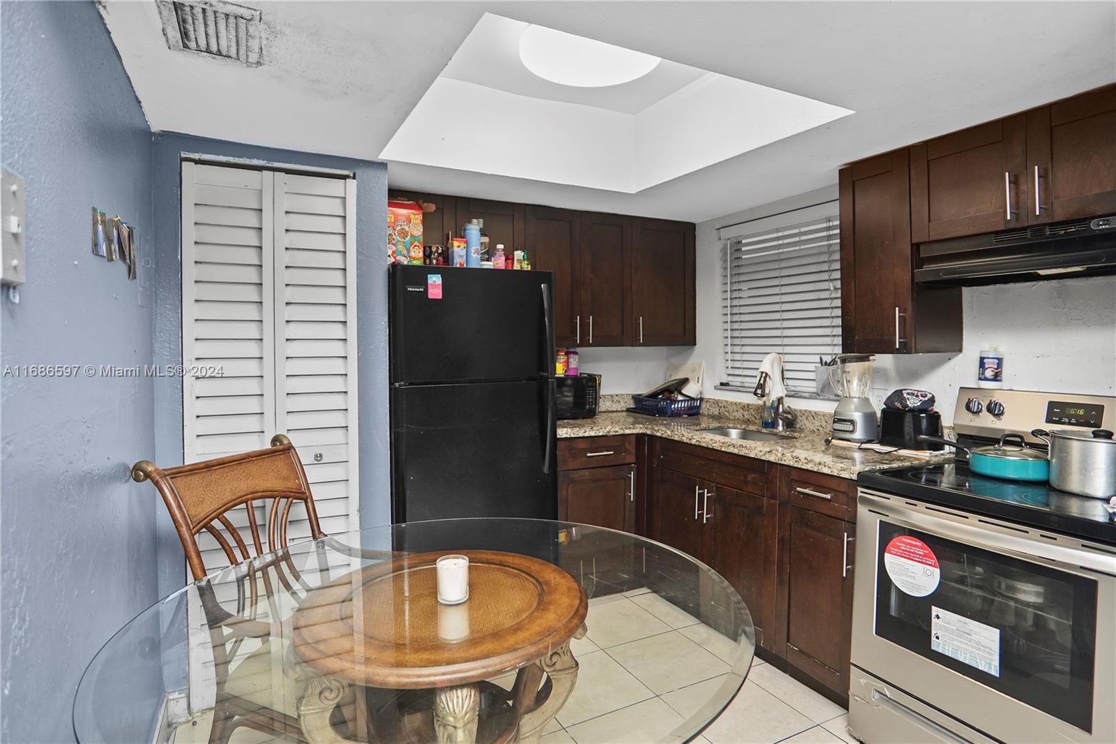 Real estate property located at 101 41st St #91F, Broward, Courts At Oakland Park, Oakland Park, FL