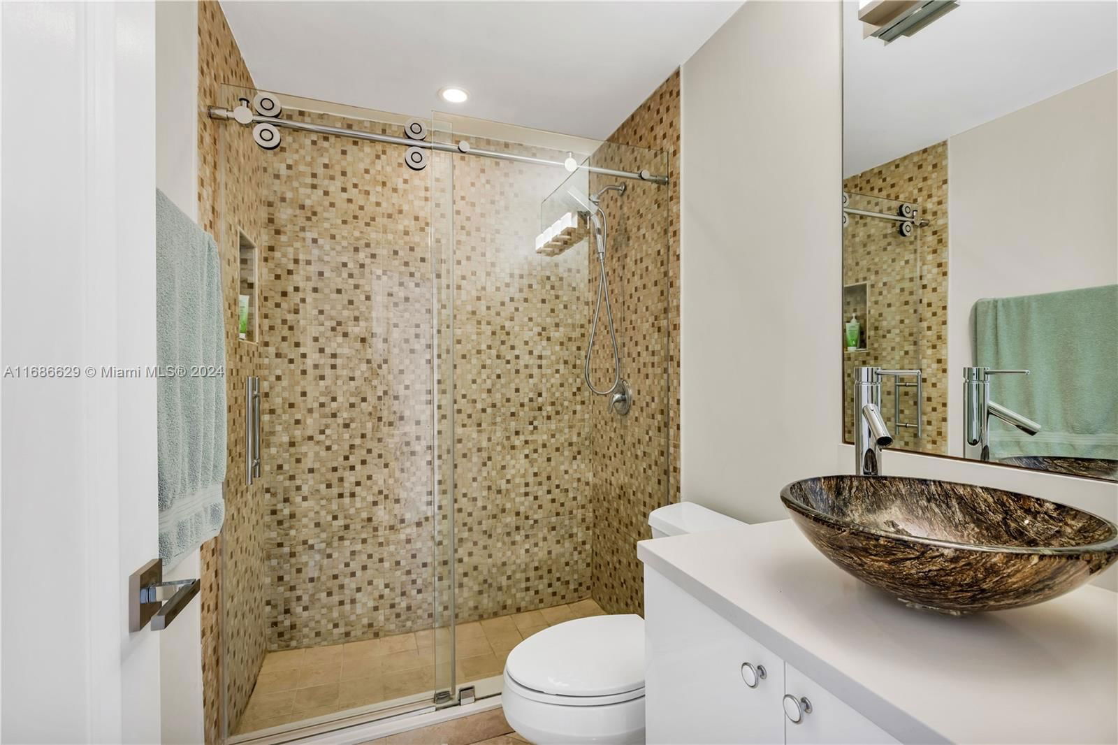Real estate property located at 888 Brickell Key Dr #1908, Miami-dade, One Tequesta Point Condo, Miami, FL
