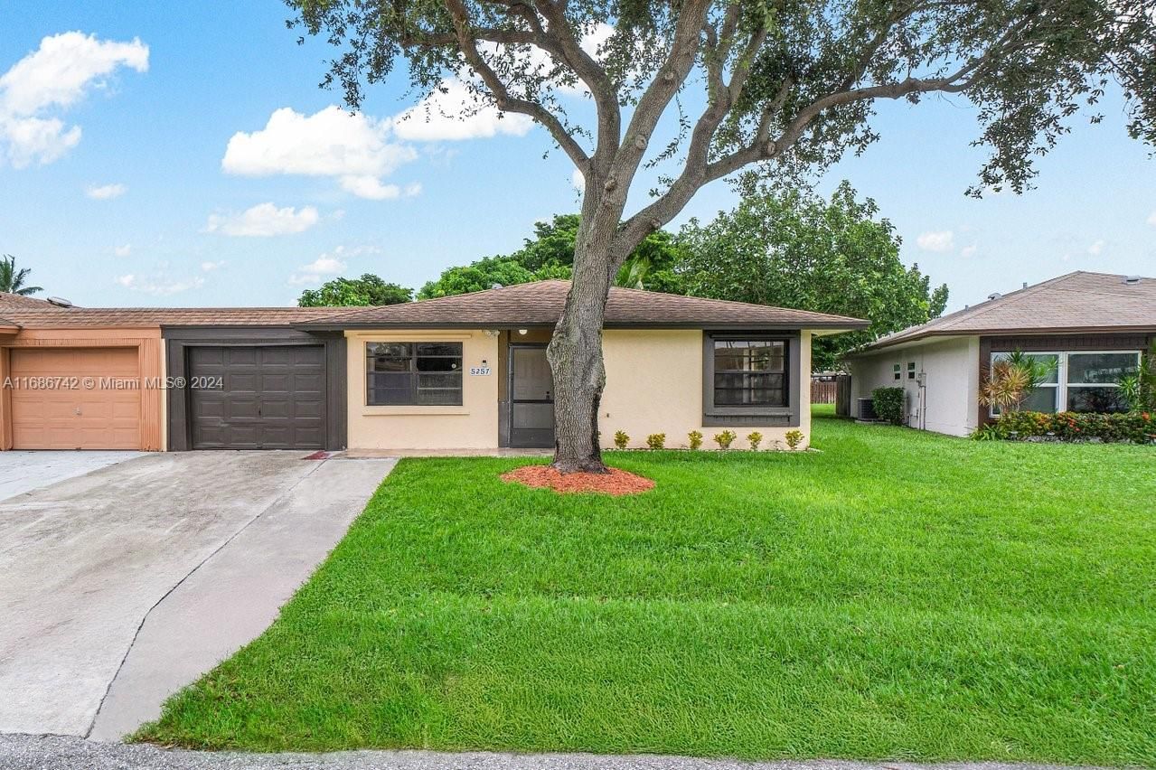 Real estate property located at 5257 Robbie Ct, Palm Beach, GARDEN HILLS UNIT TWO, West Palm Beach, FL