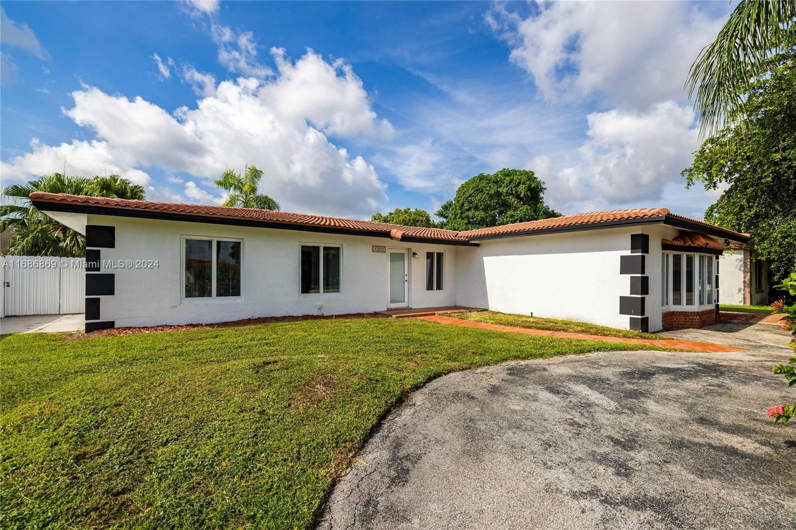 Real estate property located at 13212 86th Ln, Miami-Dade, WINSTON PARK UNIT 8, Miami, FL