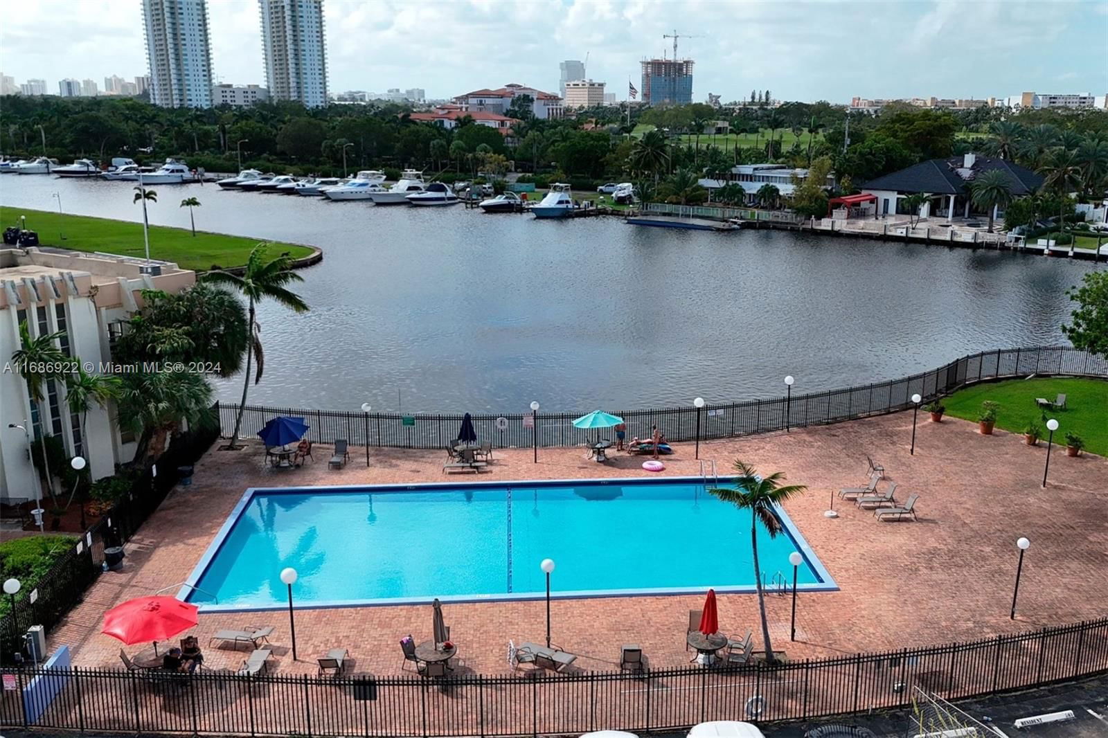 Real estate property located at 2000 Atlantic Shores Blvd #420, Broward, DESOTO PARK CONDO, Hallandale Beach, FL