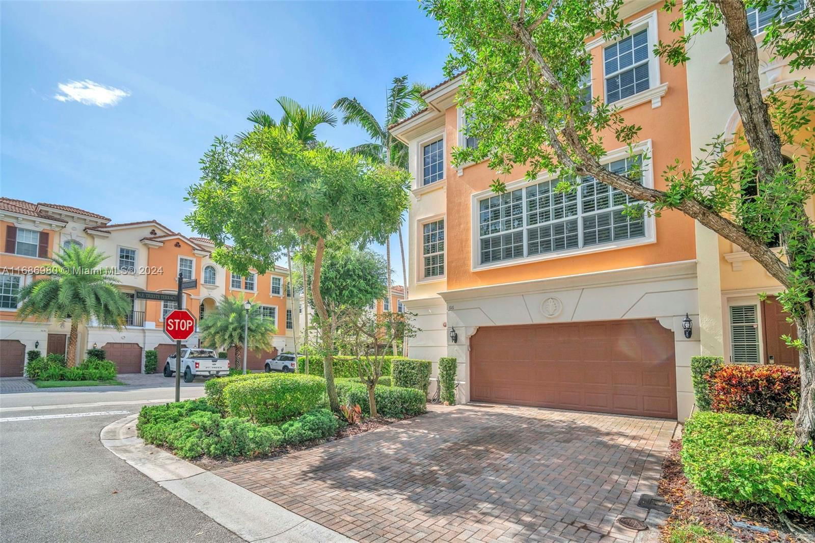 Real estate property located at 616 Venezia Ln #616, Palm Beach, TRIESTE AT BOCA, Boca Raton, FL