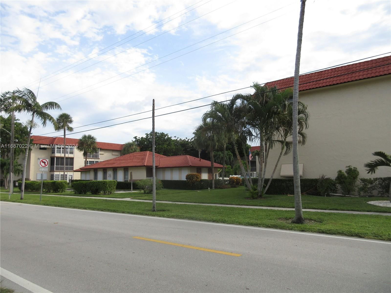 Real estate property located at 700 6th Ave #111, Broward, North Garden Condo, Deerfield Beach, FL