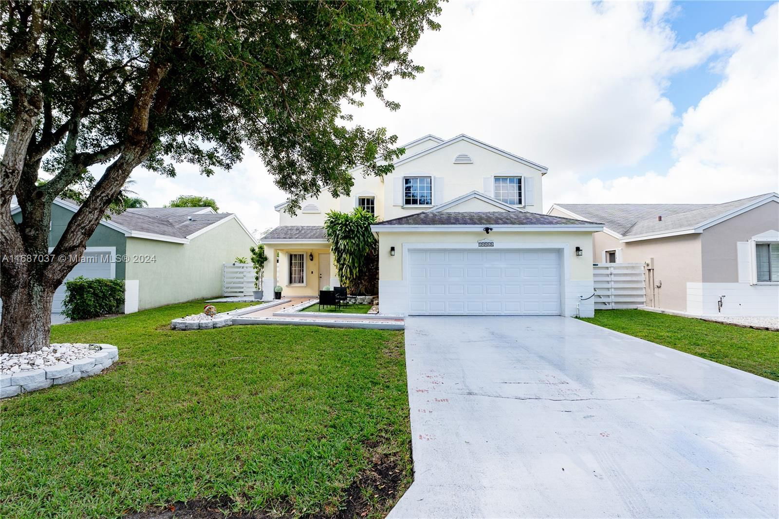 Real estate property located at 14466 138th Ct, Miami-Dade, WEITZER COUNTRY HOMES, Miami, FL