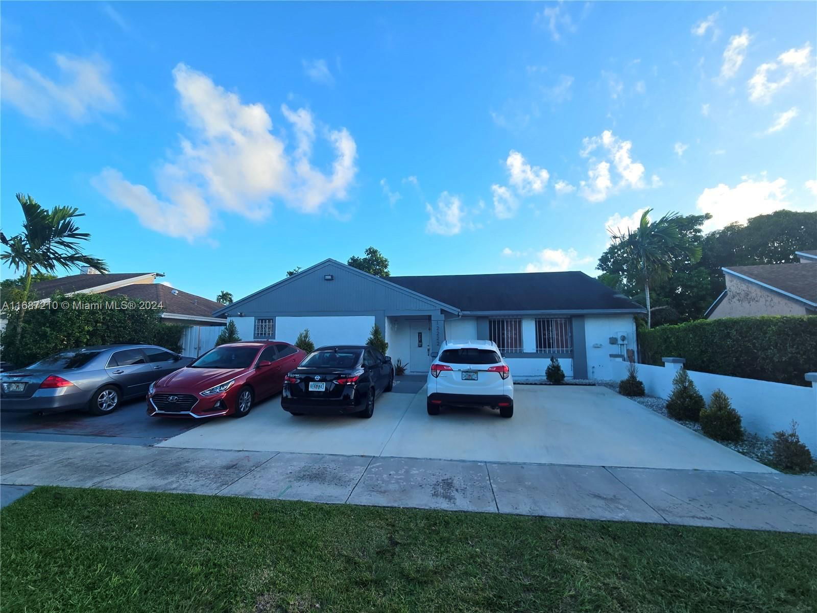 Real estate property located at 12222 205th Ter, Miami-Dade, OAK PARK SEC 4, Miami, FL