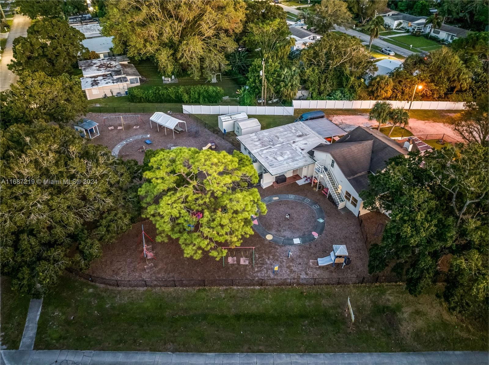 Real estate property located at 2706 Sunrise Blvd, St Lucie, Fort Pierce, FL