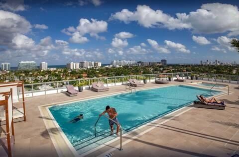 Real estate property located at 9261 Bay Harbor Dr #406, Miami-Dade, THE IVORY RESIDENCE CONDO, Bay Harbor Islands, FL