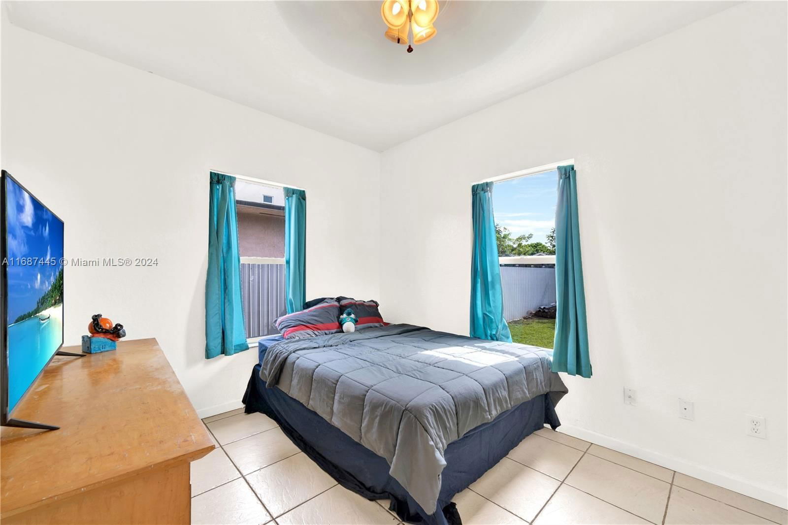 Real estate property located at 3160 58th St, Miami-dade, Hialeah Heights, Miami, FL