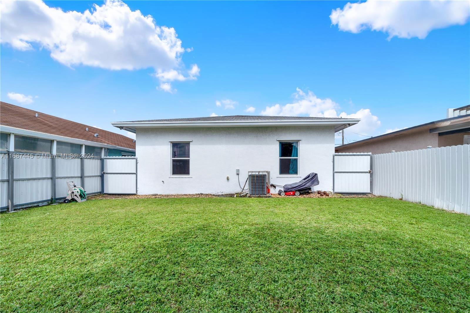 Real estate property located at 3160 58th St, Miami-dade, Hialeah Heights, Miami, FL