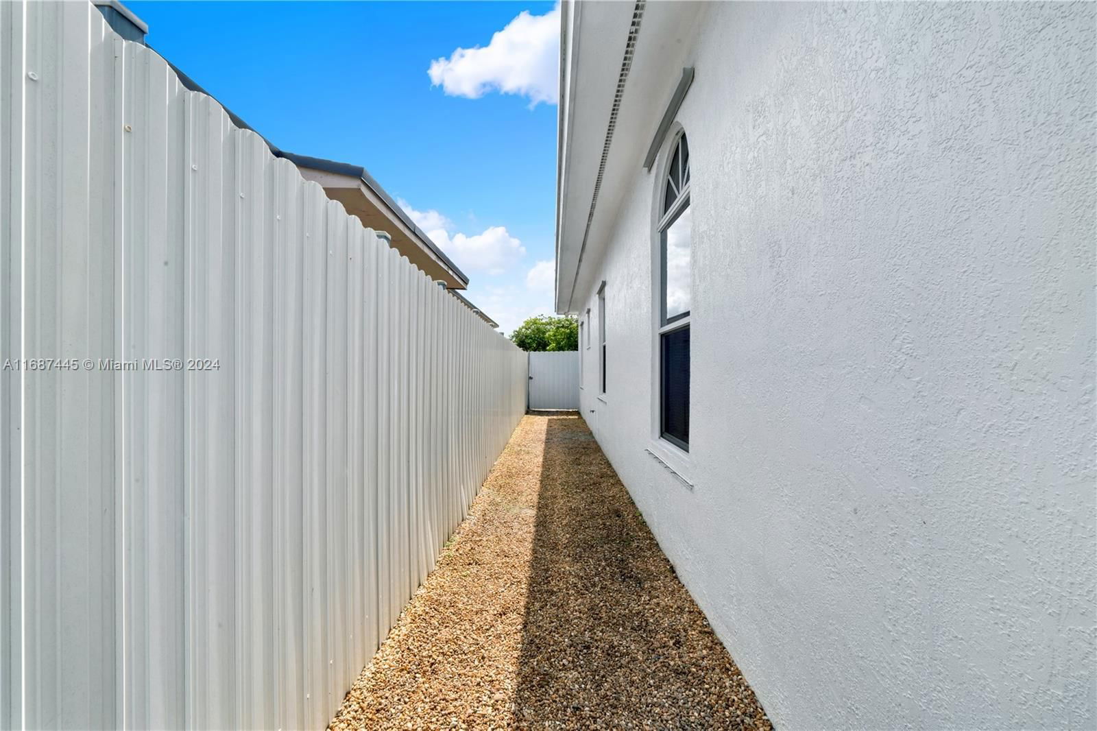 Real estate property located at 3160 58th St, Miami-dade, Hialeah Heights, Miami, FL