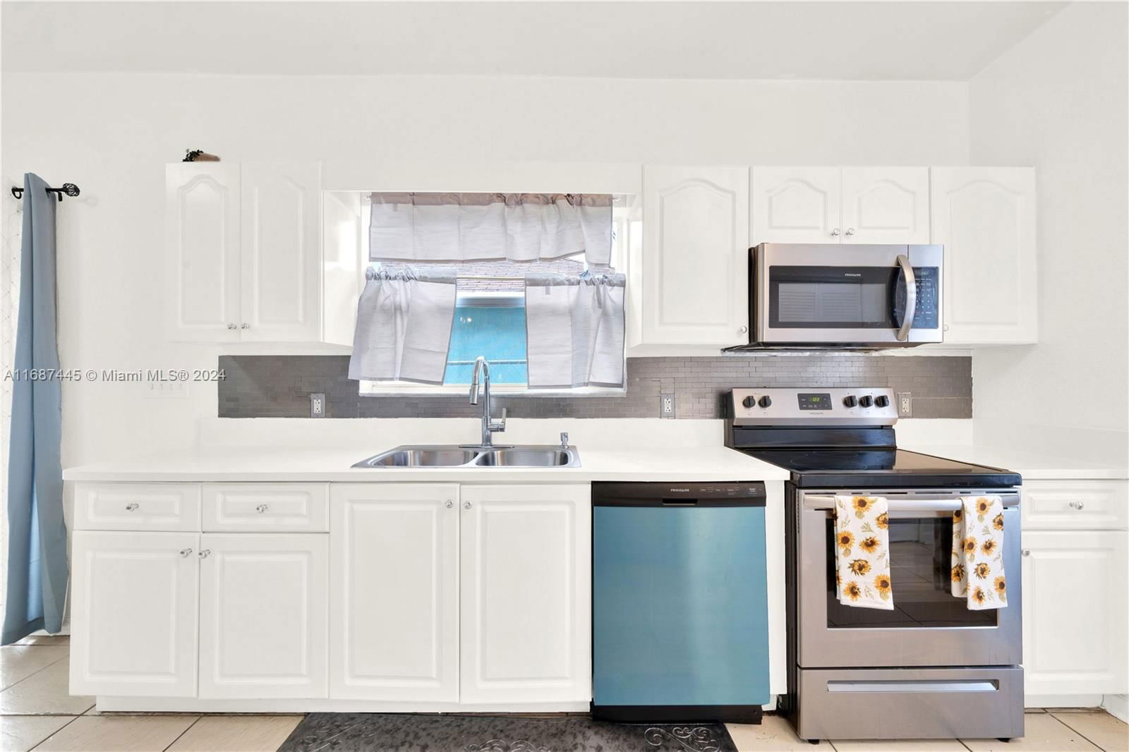 Real estate property located at 3160 58th St, Miami-dade, Hialeah Heights, Miami, FL