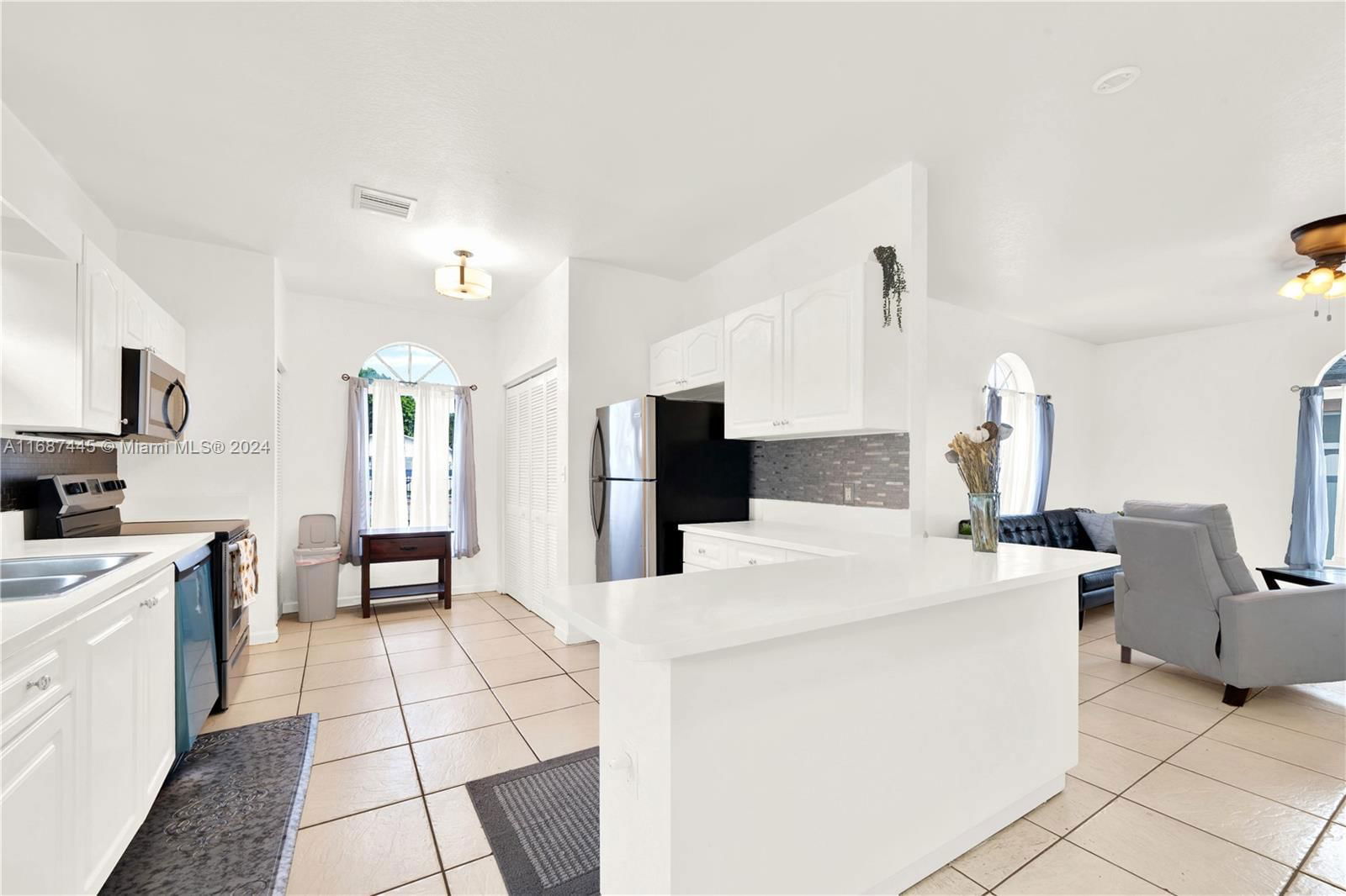 Real estate property located at 3160 58th St, Miami-dade, Hialeah Heights, Miami, FL