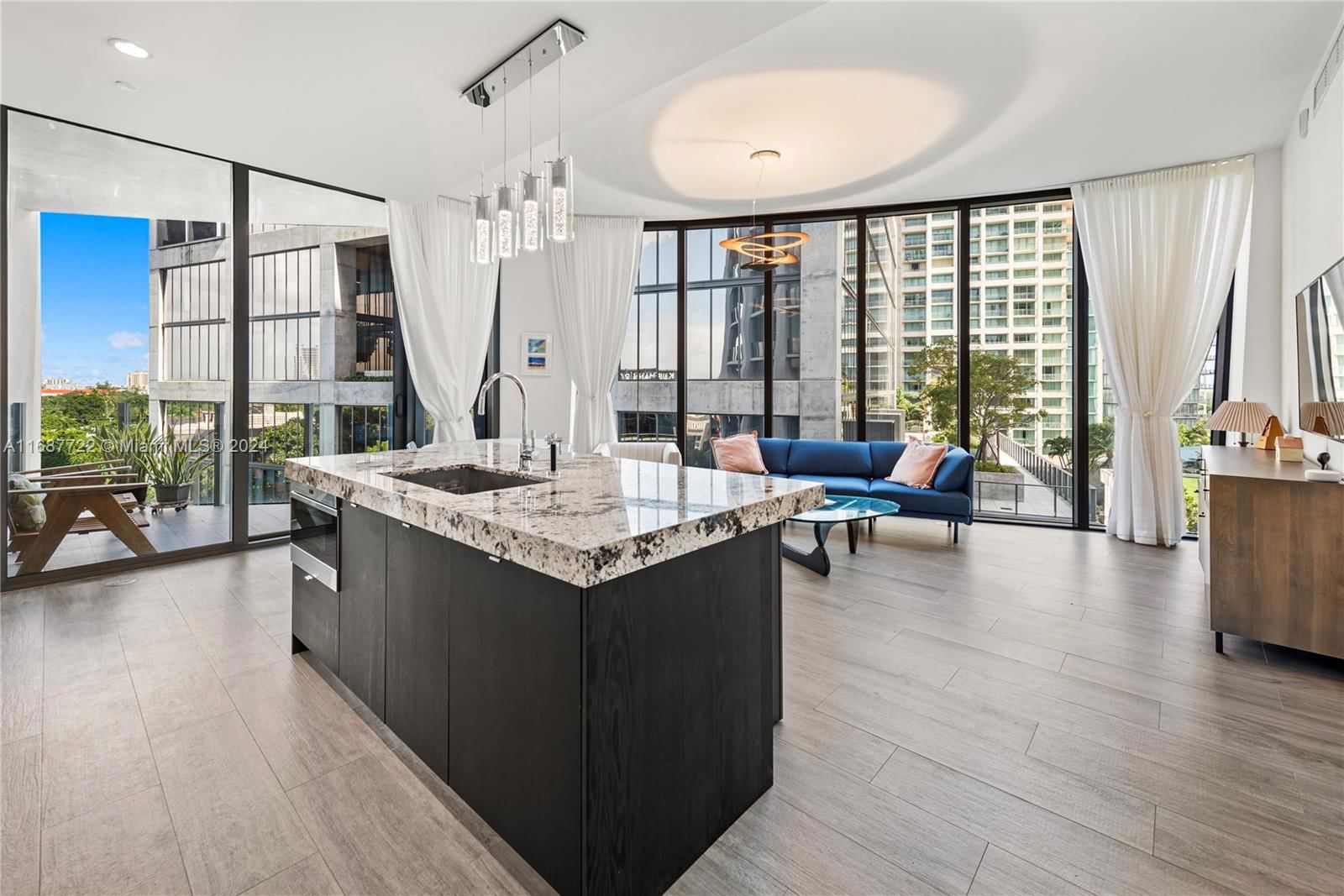 Real estate property located at 2831 Bayshore Dr #805, Miami-Dade, CLUB RESIDENCES AT PARK G, Miami, FL