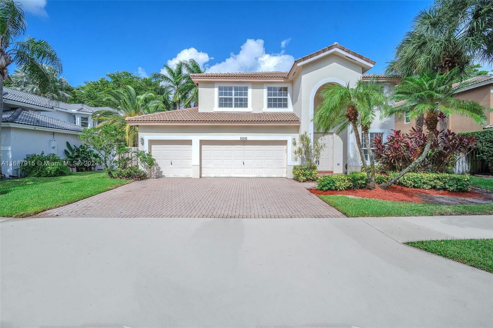 Real estate property located at 16405 Diamond Head Dr, Broward, SAPPHIRE POINTE - DIAMOND, Weston, FL