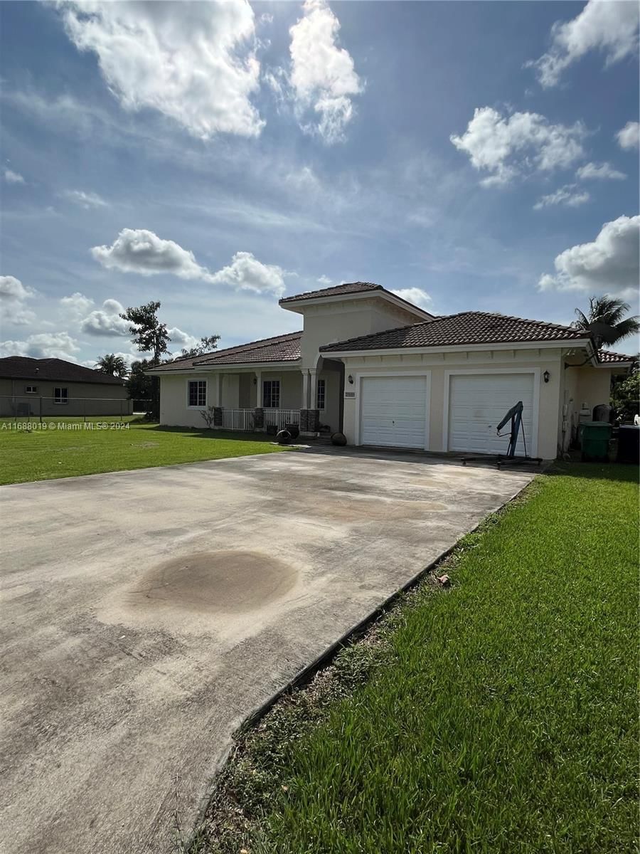 Real estate property located at 20494 325th St, Miami-Dade, EMERALD GREENS SUB, Homestead, FL